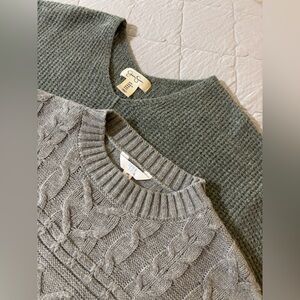 LOT of 2 sweaters, size XS